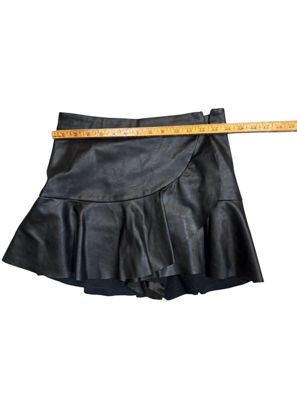 DO+BE Black Faux Leather Ruffle Skort Women’s Size Small Y2K Mini - Picture 3 of 9